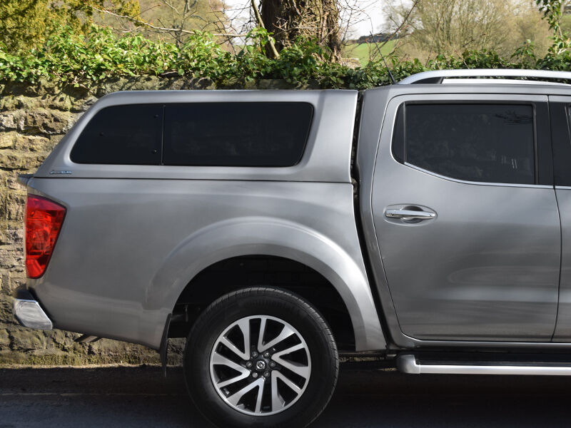 Aeroklas Stylish Hardtop - seitliche Ausstellfenster - Nissan D/C 2015-