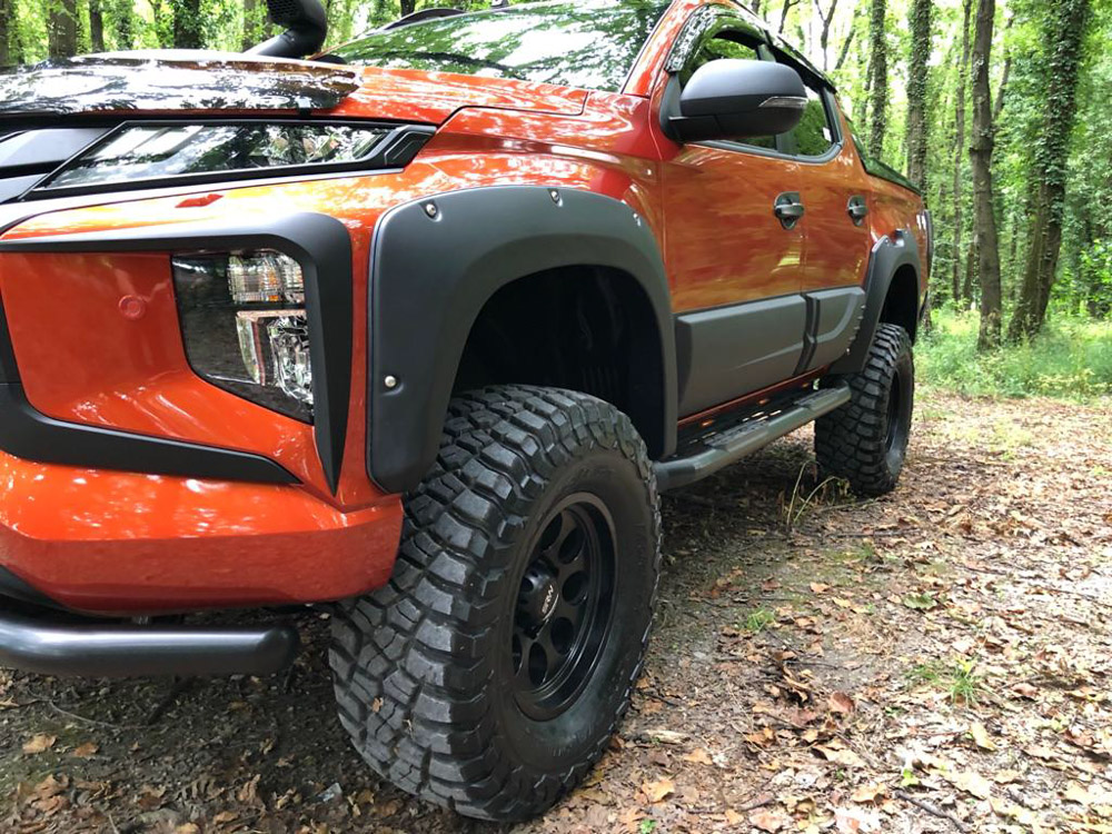 Kotflügelverbreiterungen (Mitsubishi L200 KJOT 2019+)