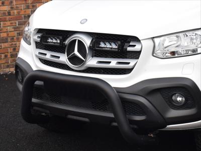 Lazer Lamps Kühlergrill-Kit Mercedes X-Klasse V6 (2017+) inkl. 2x Triple-R 750 G2 Standard Lazer Lamps Kühlergrill-Kit Mercedes X-Klasse V6 (2017+) inkl. 2x Triple-R 750 G2 Standard