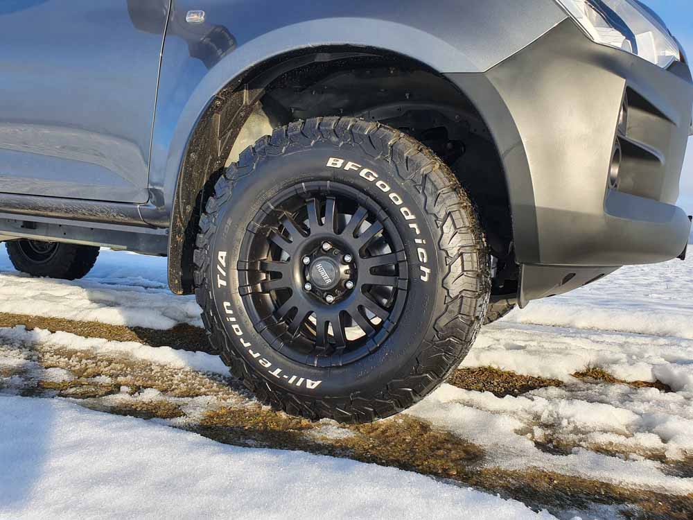 Komplettrad HOAW001 17" (grau, 265/65R17 - 116H - Hankook Winter I*CEPT EVO3 X XL, Isuzu D-Max) Komplettrad HOAW001 17" (grau, 265/65R17 - 116H - Hankook Winter I*CEPT EVO3 X XL, Isuzu D-Max)