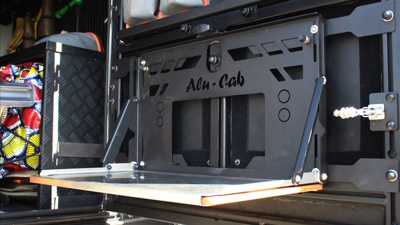 Alu-Cab Klapptisch für Hecktüre Canopy Camper Montage Kit Alu-Cab Klapptisch für Hecktüre Canopy Camper Montage Kit