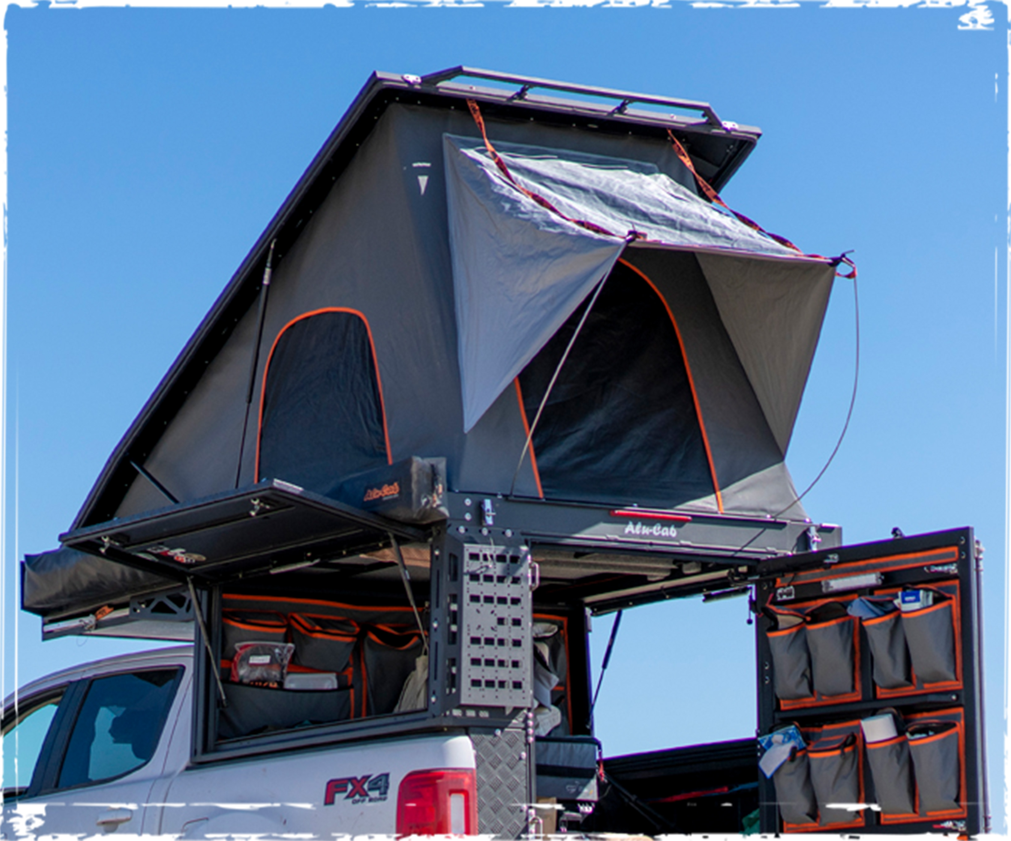 Alu-Cab Canopy Camper Isuzu D-Max X/Cab 2012-2020 schwarz Alu-Cab Canopy Camper Isuzu D-Max X/Cab 2012-2020 schwarz