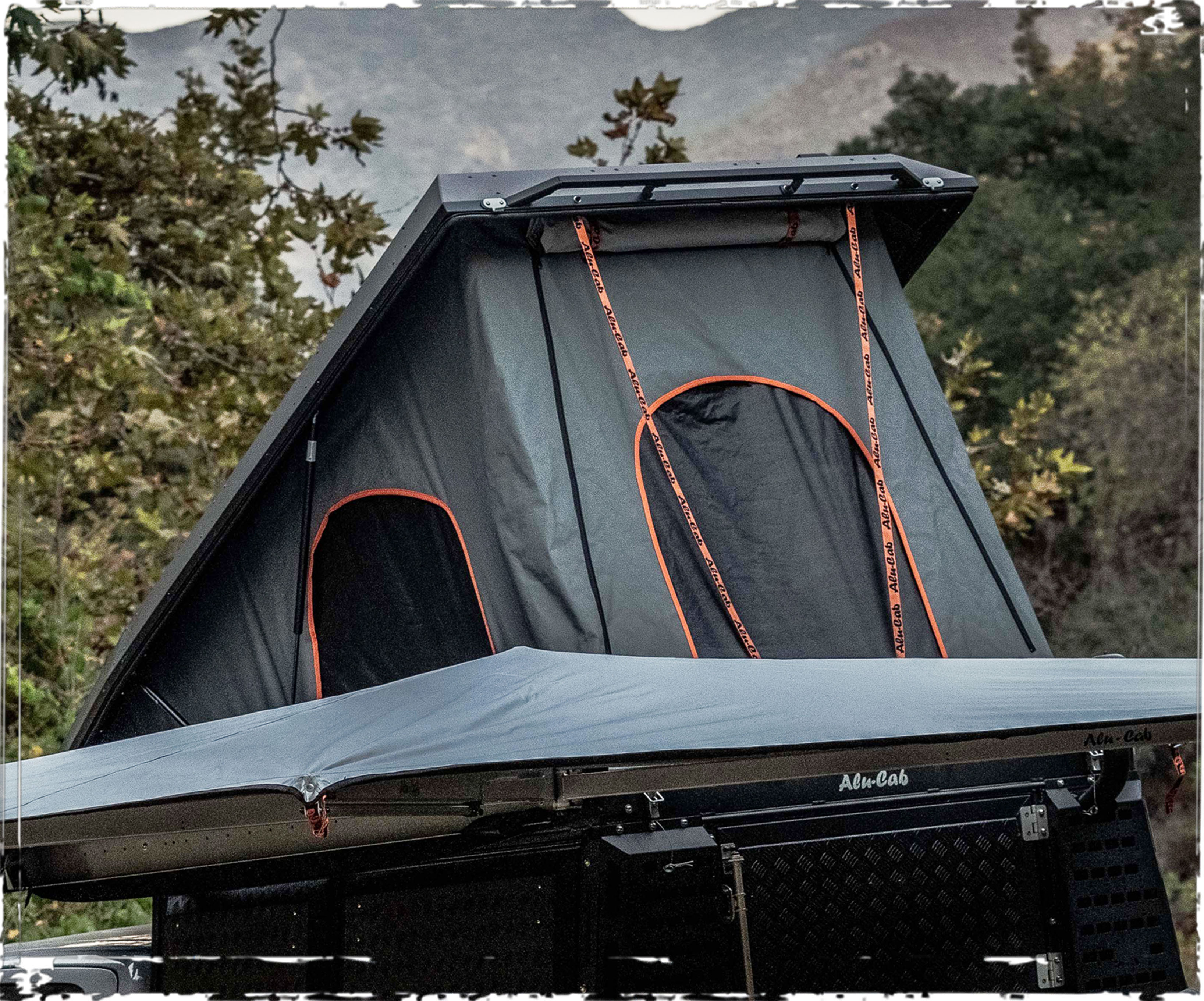 Alu-Cab Canopy Camper 6,5FT Toyota Tundra 2007-2021, schwarz Alu-Cab Canopy Camper 6,5FT Toyota Tundra 2007-2021, schwarz