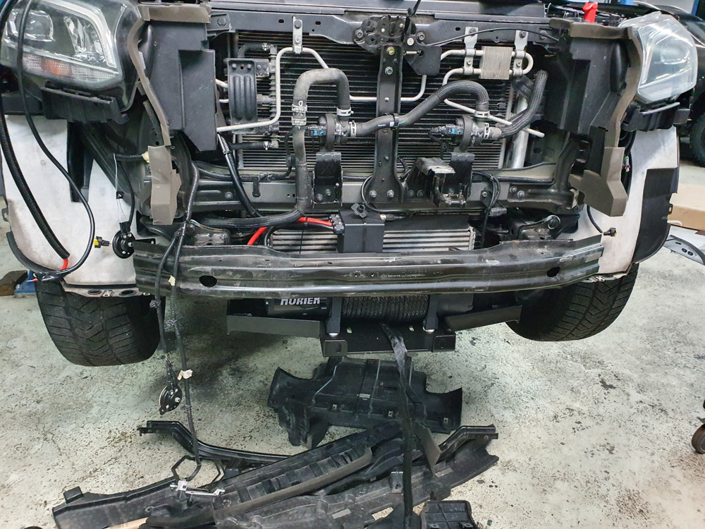 Seilwindenanbausatz (Mercedes X 250) ohne Winde