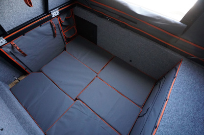 Alu-Cab Khaya Camper Familie Einheit/Schwarz