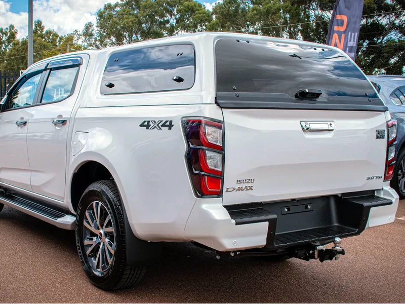 Aeroklas Stylish Hardtop - seitliche Aufklappfenster - Isuzu D/C 2025-