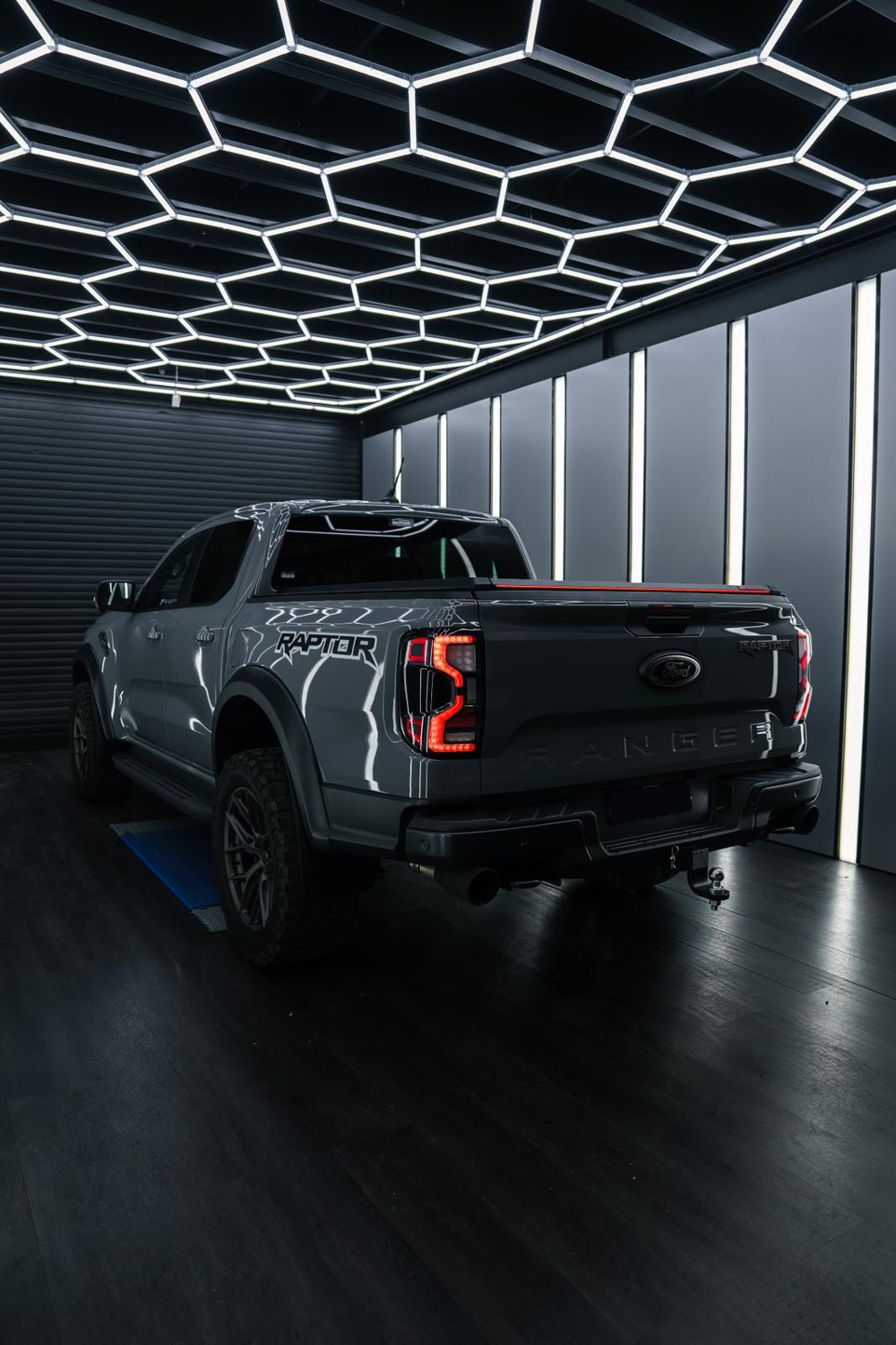 Tessera Roll+ Laderaumabdeckung "Basic" für FORD Ranger T6.2 (P703) 2023+ TESS 14060 ROLL black matt