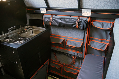Alu-Cab Khaya Camper Komfort Einheit/Schwarz