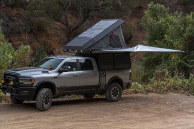 Alu-Cab Canopy Camper 6.4FT Dodge RAM DT (1500,2500,3500) 2009-2022, schwarz Alu-Cab Canopy Camper 6.4FT Dodge RAM DT (1500,2500,3500) 2009-2022, schwarz
