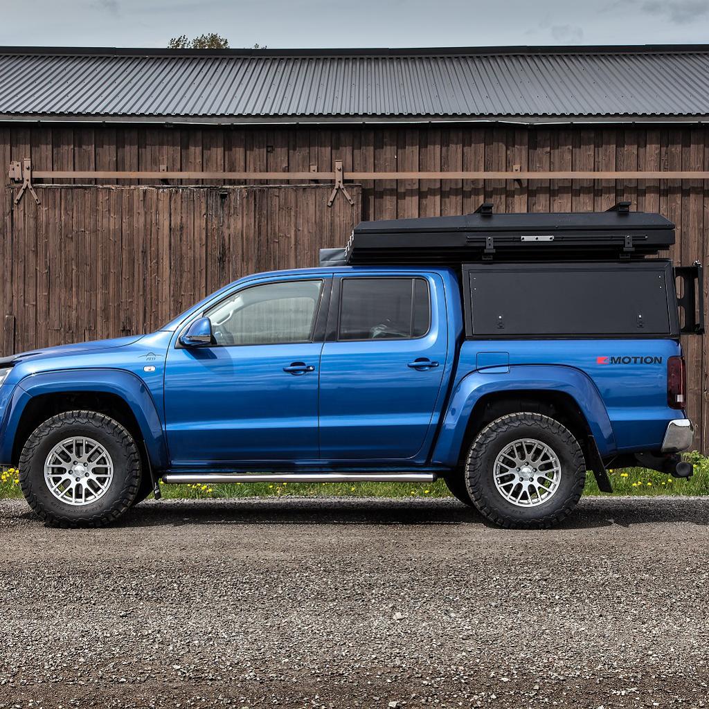 Alu-Cab Hardtop Adventure VW Amarok 2010+ Doppelkabine schwarz/ glatt Alu-Cab Hardtop Adventure VW Amarok 2010+ Doppelkabine schwarz/ glatt