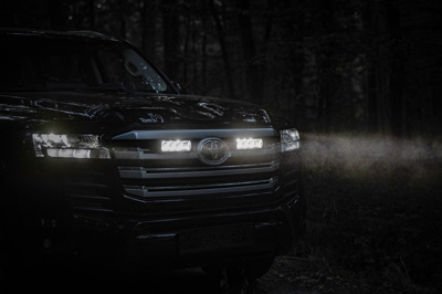 Lazer Lamps Kühlergrill-Kit Toyota LC300 (2022+) inkl. 2x Triple-R 750 - Beacon