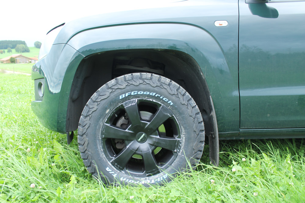 Komplettrad DELTA WP 17" (schwarz, 265/70, VW Amarok) Komplettrad DELTA WP 17" (schwarz, 265/70, VW Amarok)