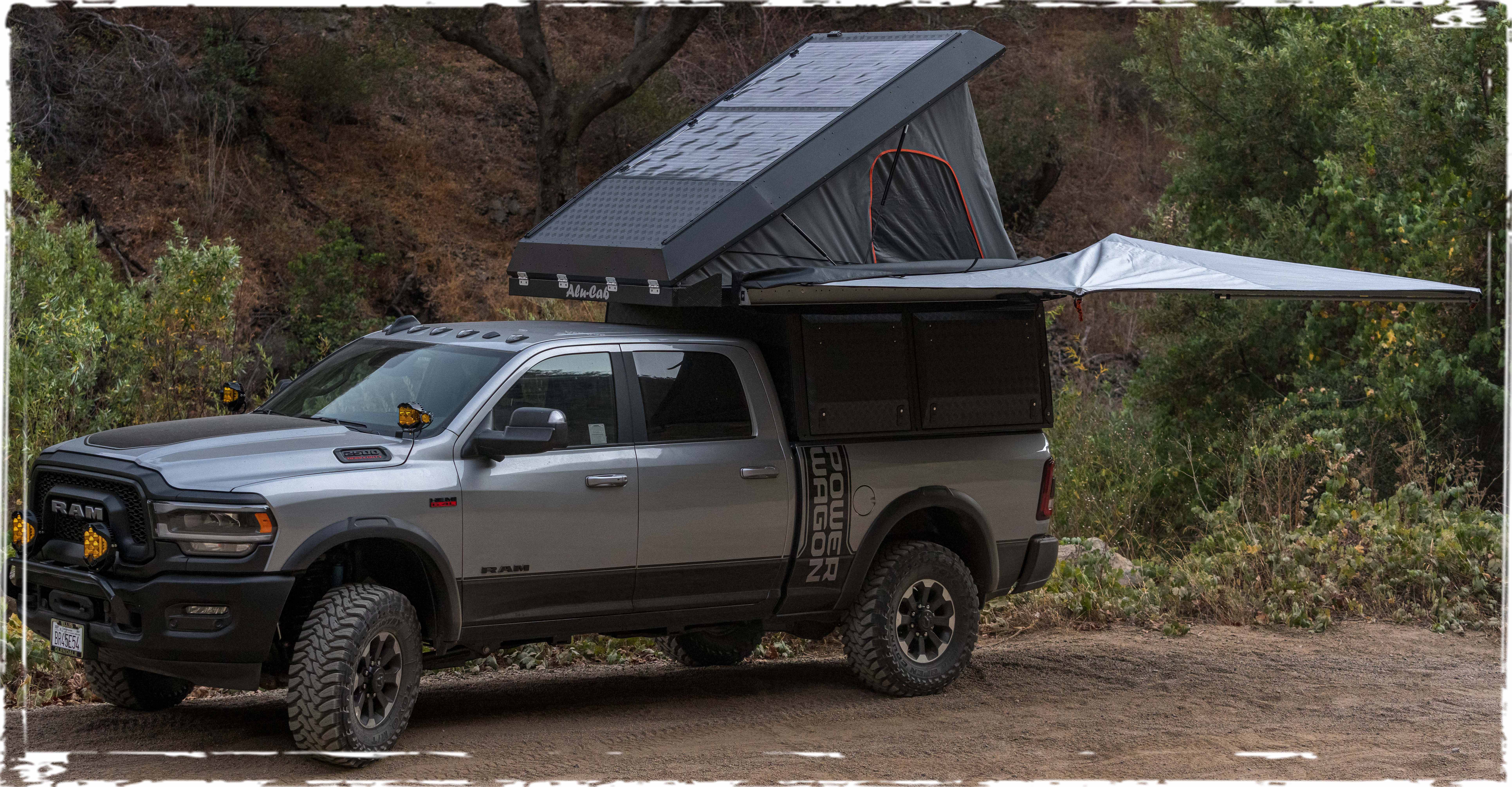 Alu-Cab Canopy Camper 5,7FT Dodge RAM 1500 DT 2009-2022, schwarz Alu-Cab Canopy Camper 5,7FT Dodge RAM 1500 DT 2009-2022, schwarz