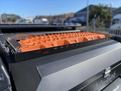 Alu-Cab Sandblech Befestigungs-Halterung - (Ohne Sandblech)