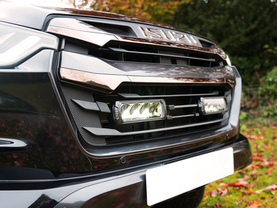 Lazer Lamps Kühlergrill-Kit Isuzu D-Max (2023+) inkl. 2x Triple-R 750 Wide