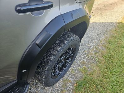 Kotflügelverbreiterungen Toyota Landcruiser J250 Kotflügelverbreiterungen Toyota Landcruiser J250