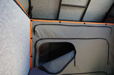 Alu-Cab Khaya Camper Komfort Einheit/Schwarz Alu-Cab Khaya Camper Komfort Einheit/Schwarz