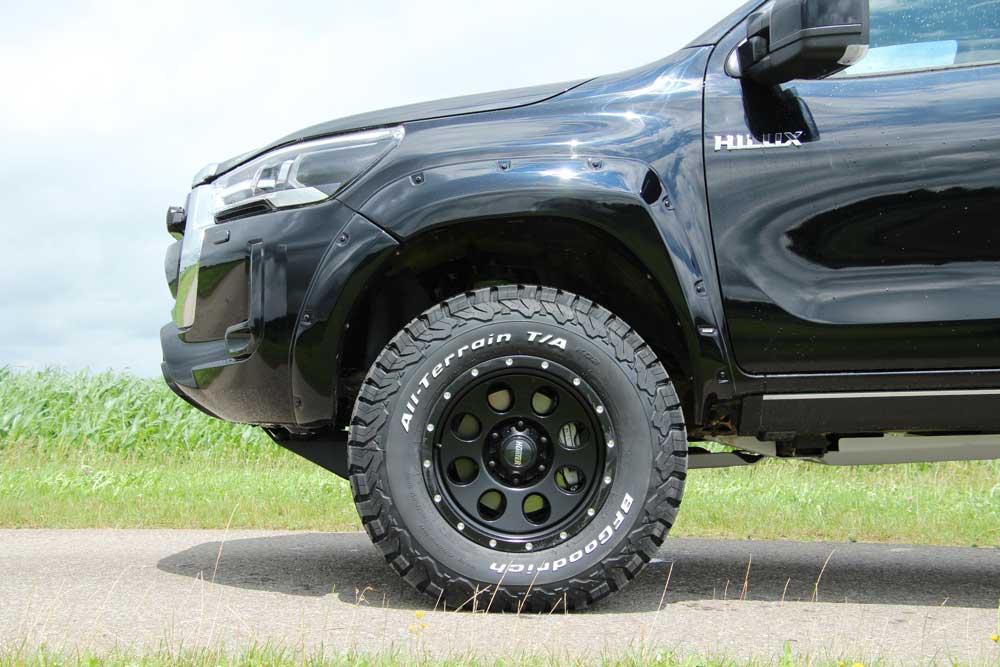 Auflastungspackage 3500KG Toyota Hilux 2016+ mit Premium Luftfederung 2 Kreis und Schwerlastkompletträder HOAW001/2 Auflastungspackage 3500KG Toyota Hilux 2016+ mit Premium Luftfederung 2 Kreis und Schwerlastkompletträder HOAW001/2