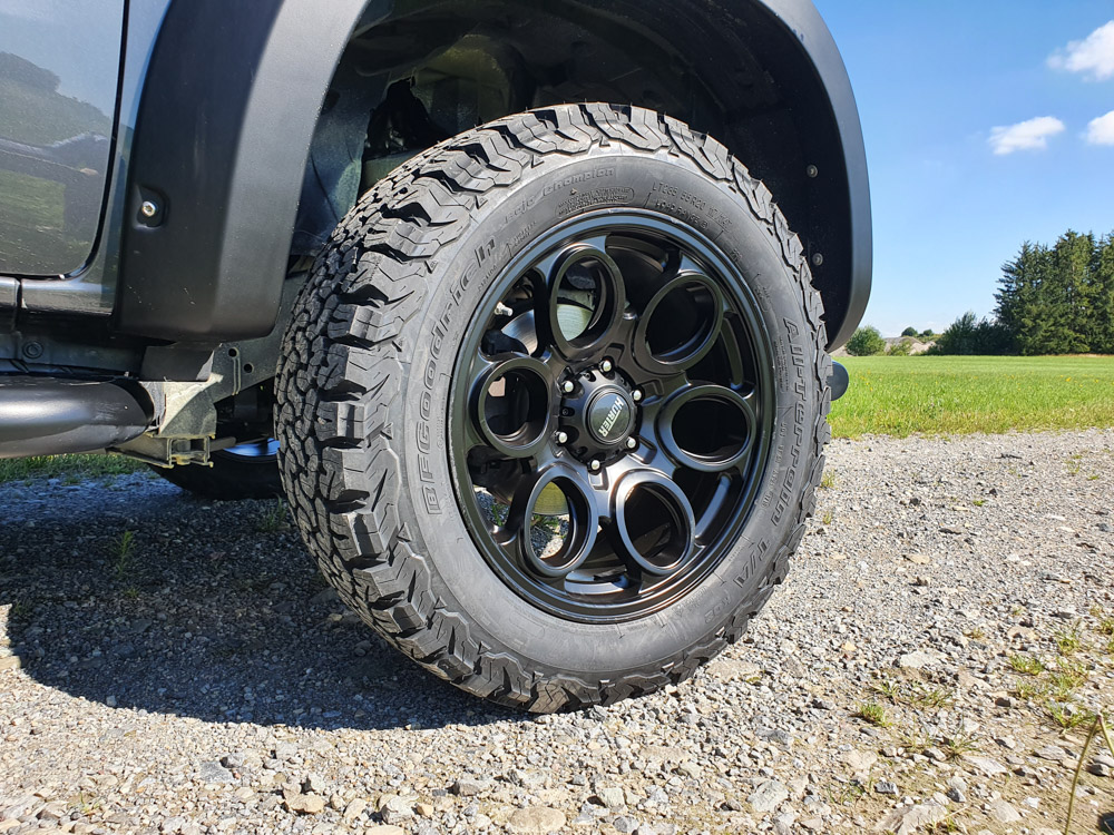 Komplettrad HOAW003 20" (BFG 285/55, Toyota Cruiser) Komplettrad HOAW003 20" (BFG 285/55, Toyota Cruiser)