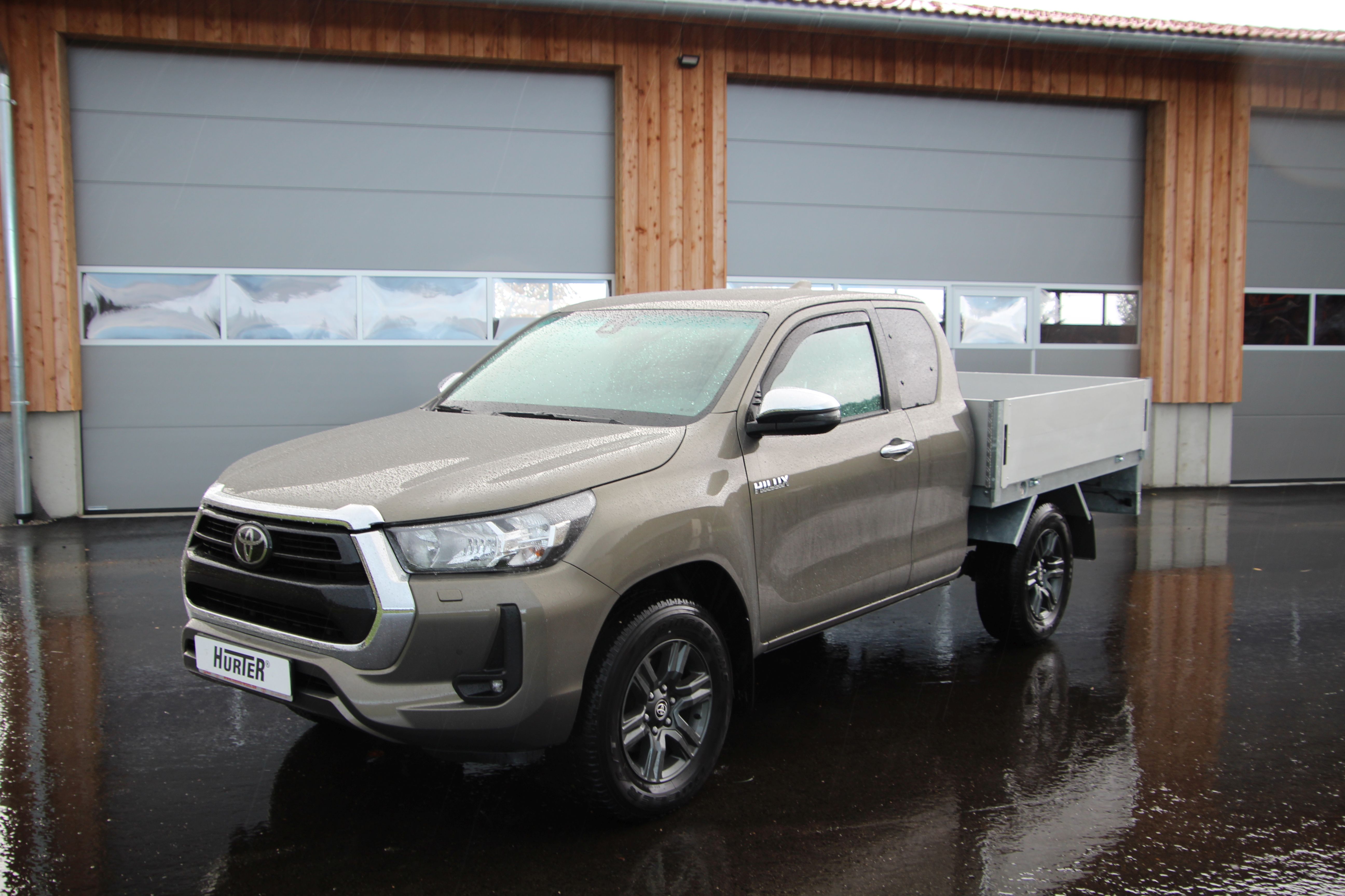 Toyota Hilux 2025 - Karl