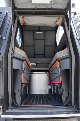 Alu-Cab Khaya Camper Familie Einheit/Schwarz