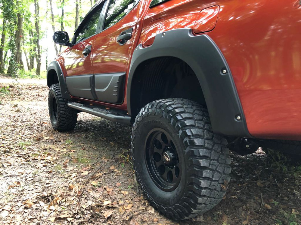 Kotflügelverbreiterungen (Mitsubishi L200 KJOT 2019+)