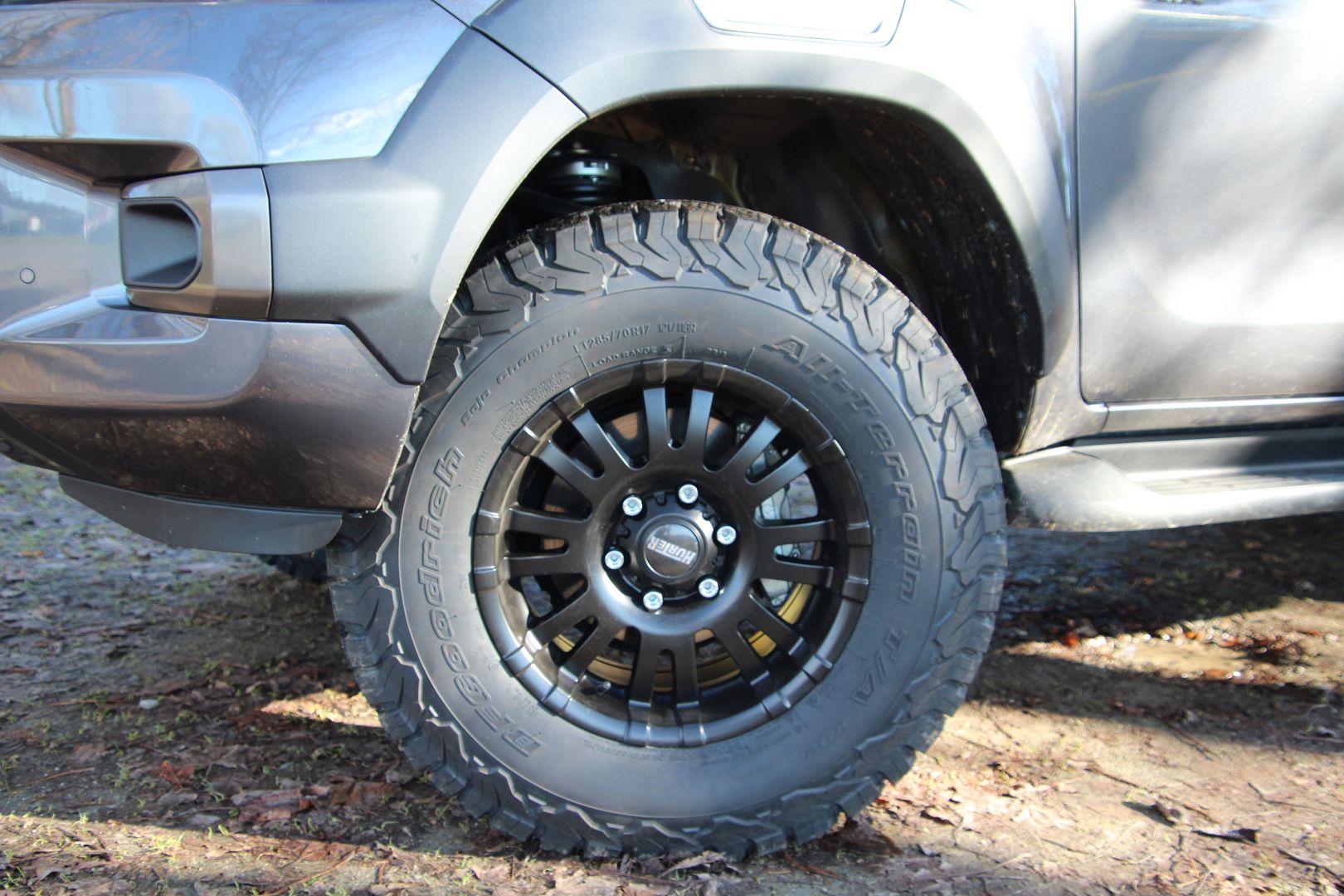 Komplettrad HOAW001 17" (schwarz, 285/70R17 121/118S BF-Goodrich All-Terrain TA KO3 LRD RWL, Toyota Hilux Revo) Komplettrad HOAW001 17" (schwarz, 285/70R17 121/118S BF-Goodrich All-Terrain TA KO3 LRD RWL, Toyota Hilux Revo)