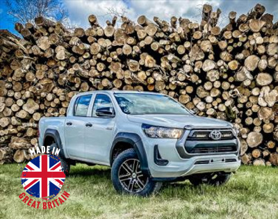 Lazer Lamps Kühlergrill-Kit Toyota Hilux (2021+) inkl. 2x Triple-R 750 - Beacon Lazer Lamps Kühlergrill-Kit Toyota Hilux (2021+) inkl. 2x Triple-R 750 - Beacon