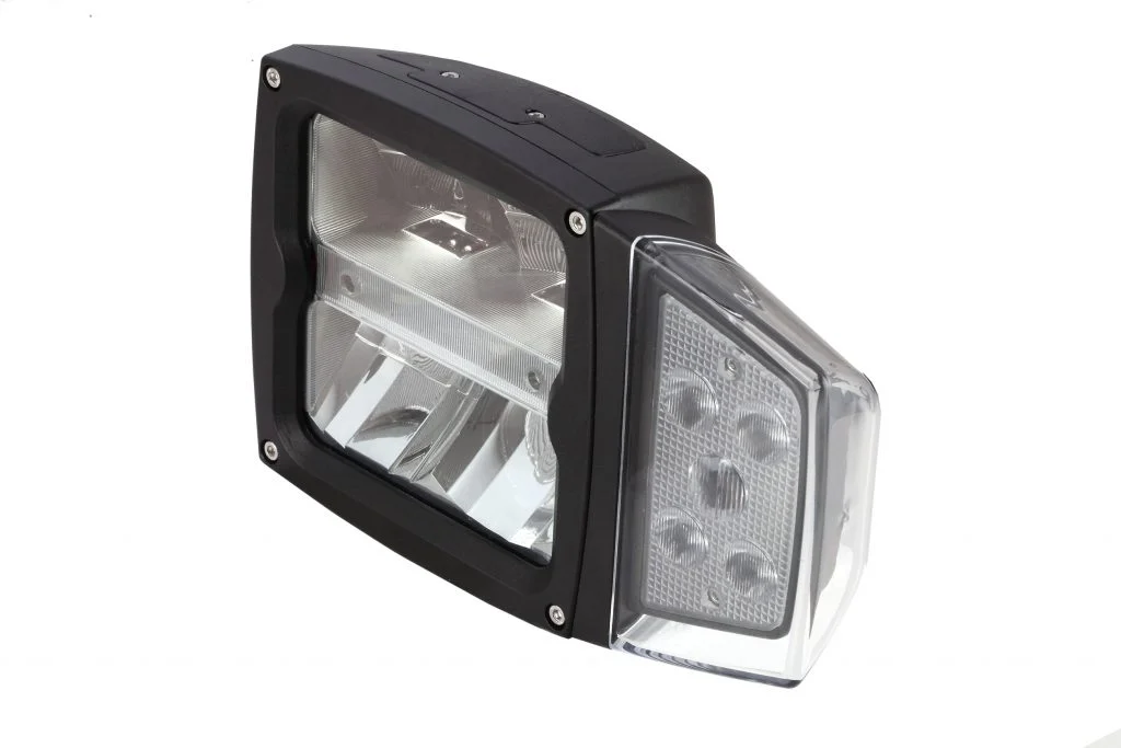SNOWPLOW LAMP WITH HEATED LENS