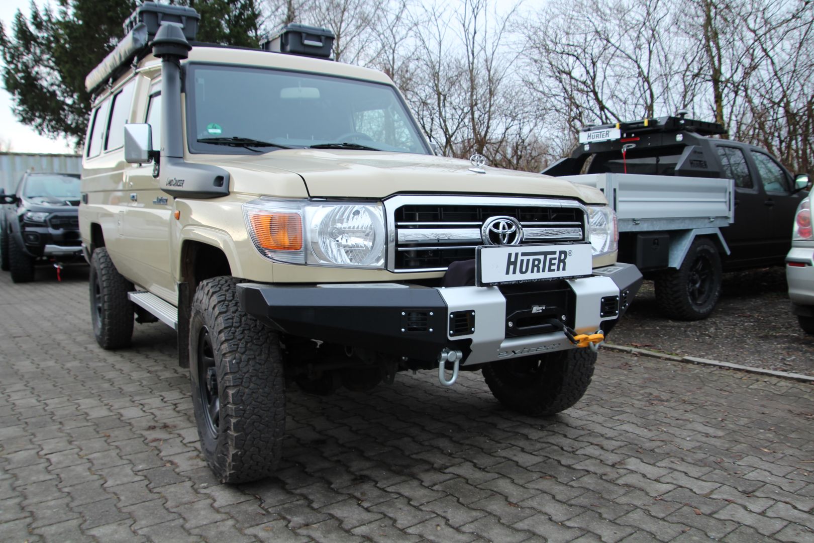Toyota Landcruiser - Theresa