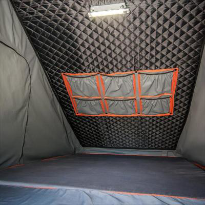 Alu-Cab Canopy Camper VW Amarok D/Cab 2023+ in Schwarz Alu-Cab Canopy Camper VW Amarok D/Cab 2023+ in Schwarz