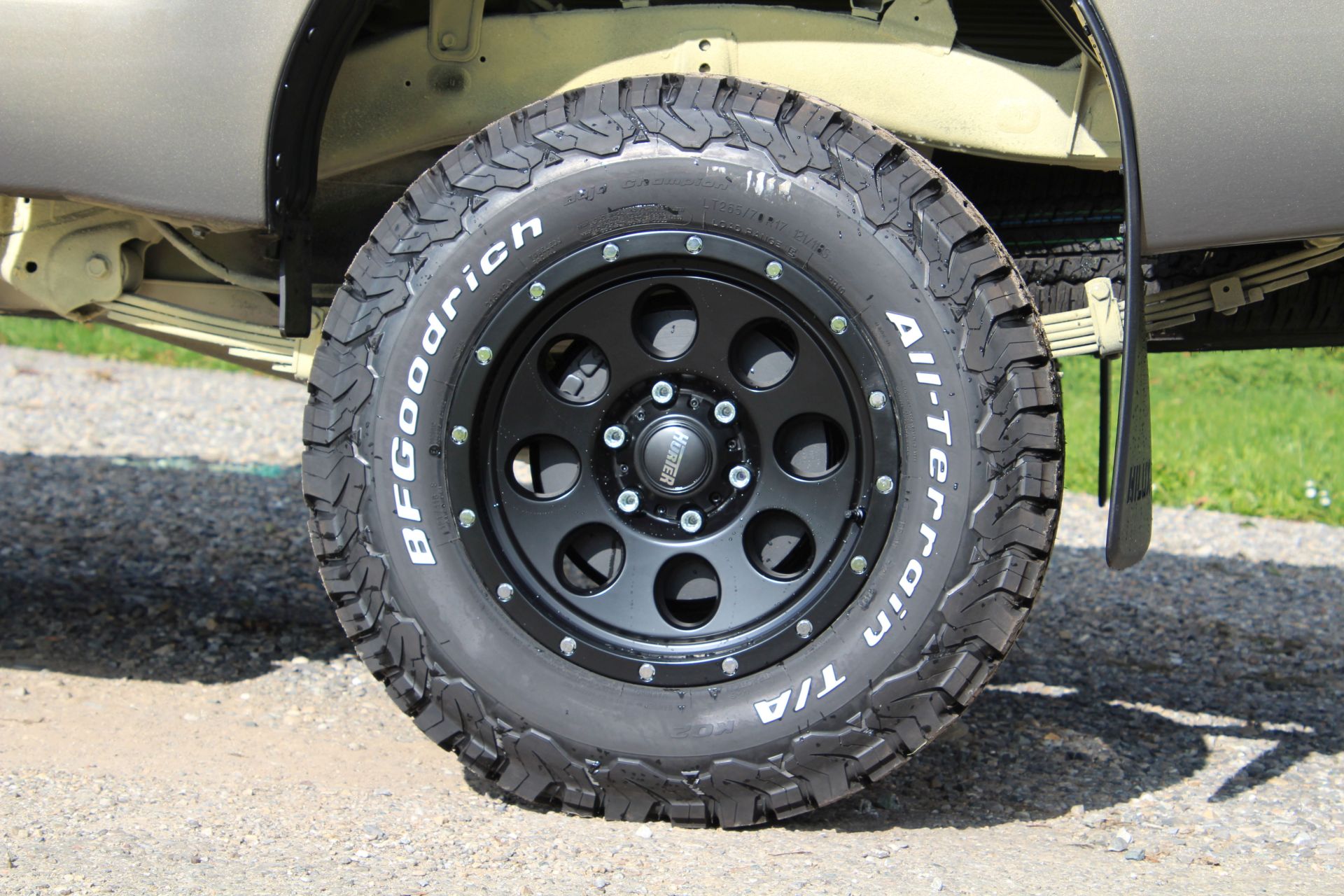 Komplettrad HOAW001/2 17" (schwarz, 285/70R17 121/118S BF-Goodrich All-Terrain TA KO3 LRD RWL, Toyota Hilux Revo) Komplettrad HOAW001/2 17" (schwarz, 285/70R17 121/118S BF-Goodrich All-Terrain TA KO3 LRD RWL, Toyota Hilux Revo)
