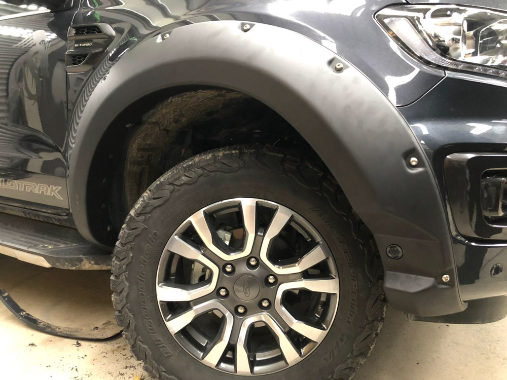 Kotflügelverbreiterungen (Ford Ranger 2AB 2019+) Kotflügelverbreiterungen (Ford Ranger 2AB 2019+)