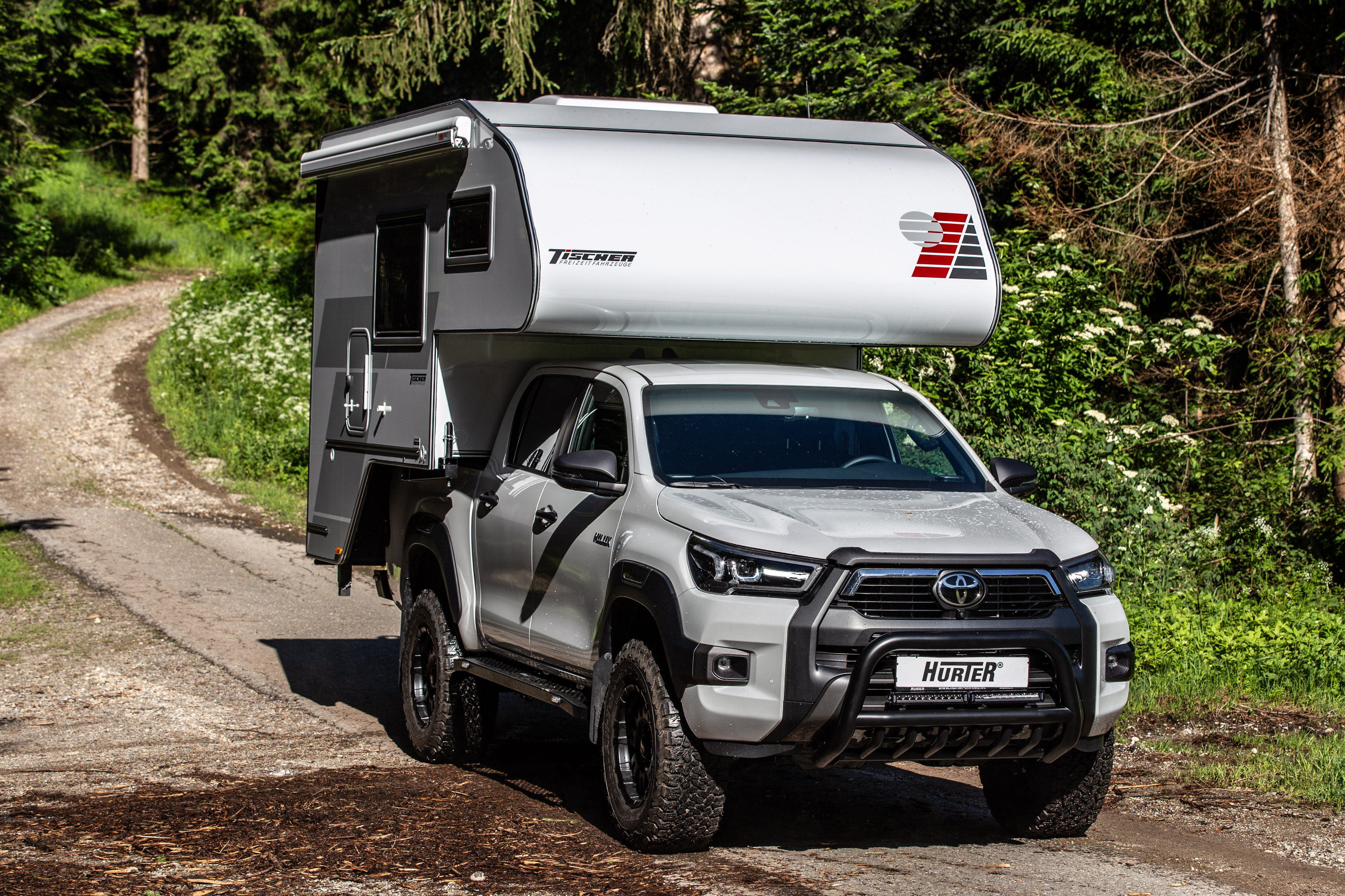 Auflastungspackage 3500KG Toyota Hilux 2016+ mit Premium Luftfederung 2 Kreis und Schwerlastkompletträder HOAW001/2 Auflastungspackage 3500KG Toyota Hilux 2016+ mit Premium Luftfederung 2 Kreis und Schwerlastkompletträder HOAW001/2