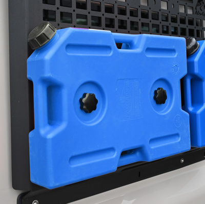 Alu-Cab Wasserkanister für Jimny Molle Platte, 10L (Blau) Alu-Cab Wasserkanister für Jimny Molle Platte, 10L (Blau)
