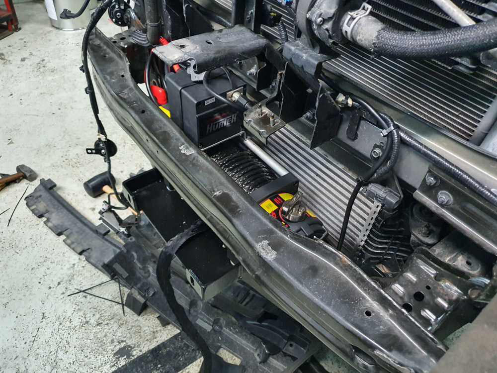 Seilwindenanbausatz (Mercedes X 250) ohne Winde