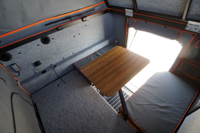 Alu-Cab Khaya Camper Familie Einheit/Schwarz Alu-Cab Khaya Camper Familie Einheit/Schwarz